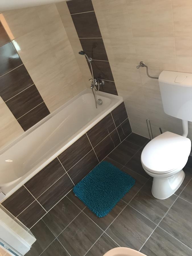 Corner Villa 4 Шиофок Экстерьер фото